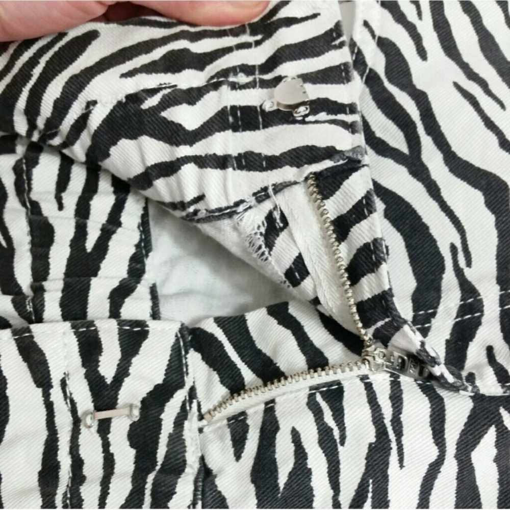 Zara animal print paperbag waist denim skirt - Picture 4 of 6